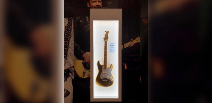 Lincoln Brewster ajouté à la gamme de guitares Signature de