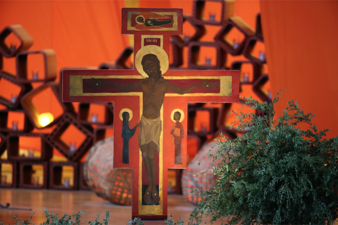 Quelles sont les différences entre les catholiques et les évangéliques
