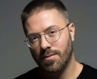 Danny Gokey raconte la peur paralysante qui l'a presque empêché de réussir musicalement