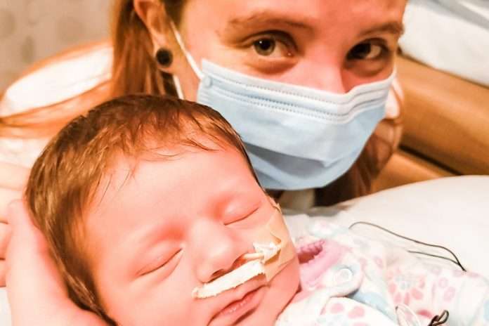 Le nouveau,né de Nathan Sheridan hospitalisé à l'USIN