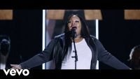 Tasha Cobbs Leonard , Pour It Out (Live)