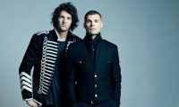 For KING & COUNTRY se lance dans un drive,in de Drummer Boy, la tournée de Noël