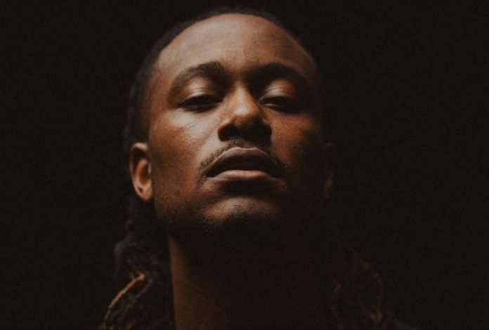 KB présente la scène du concert à l'écran avec l'expérience interactive en direct `` Glory Nights ''