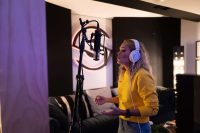 Carrie Underwood lance `` Softly And Tenderly '' de son prochain album de gospel
