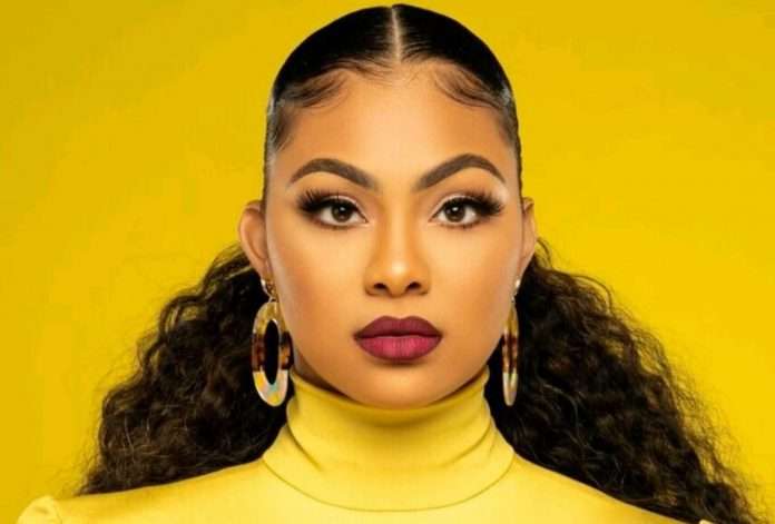 Clip vidéo de Bri Babineaux «No Bondage»