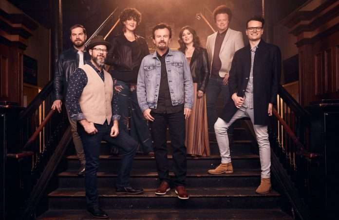 Casting Crowns annonce la tournée printanière `` Une nuit sous les étoiles ''
