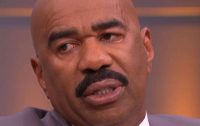 Steve Harvey se lève pour Kirk Franklin après que son fils ait publié un appel téléphonique