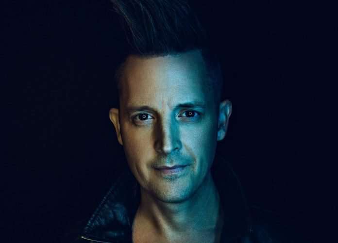 Clip vidéo «Move» de Lincoln Brewster