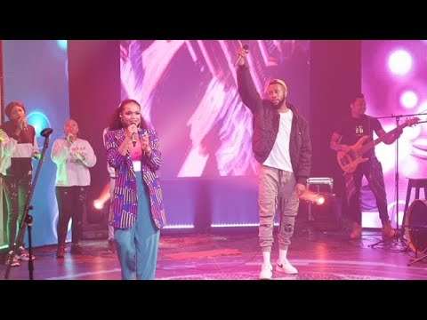 Ada Ehi , Never Go Down, ft. Limoblaze (Live)