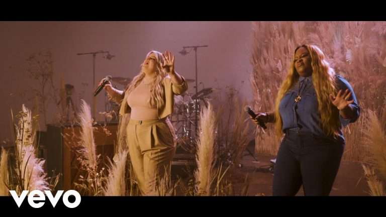 Anna Golden , Rushing In (feat. Tasha Cobbs Leonard) (Live)