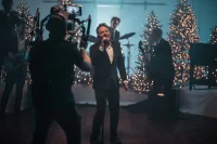 Chris Tomlin interprète 