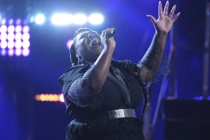 Jershika Maple gagne des économies instantanées sur « The Voice » avec la reprise de « Break Every Chain » de Tasha Cobbs Leonard