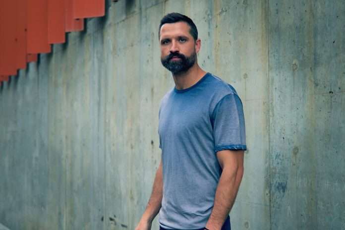 MercyMe en vedette sur la nouvelle chanson de Walker Hayes 