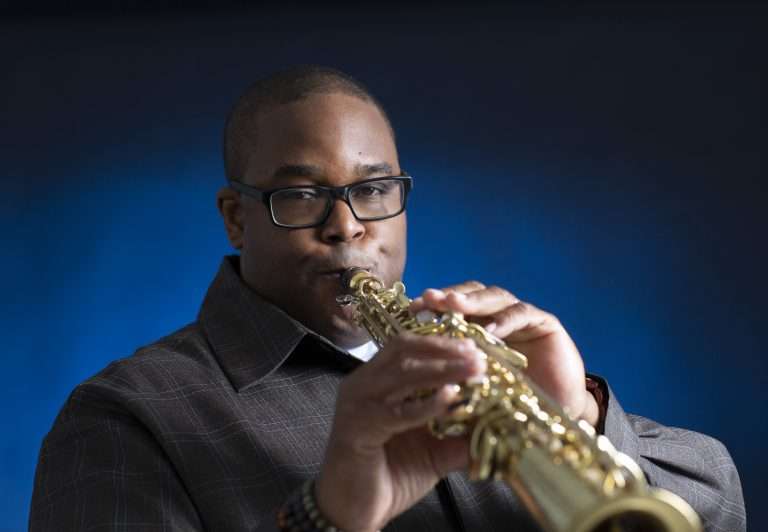 Melvin Smith livre son premier album Gospel Jazz « Blessed »