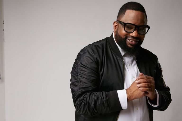 Hezekiah Walker apporte réconfort et espoir à Buffalo avec un concert inspirant le 22 mai