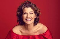 Amy Grant reporte les dates de tournée de septembre et octobre suite à un accident