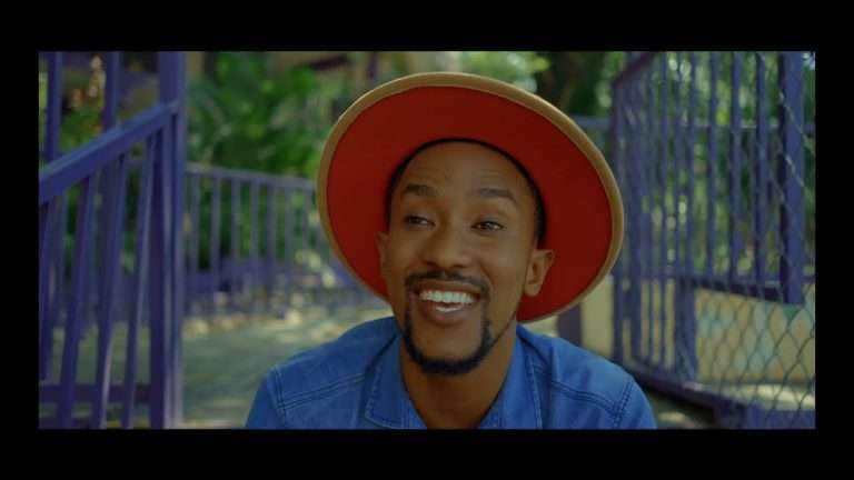 Frantz Junior Moise Ft Chorale DEG , Soyons Reconnaissants (Video)