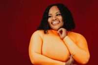 Tasha Cobbs Leonard , At The Cross (video)