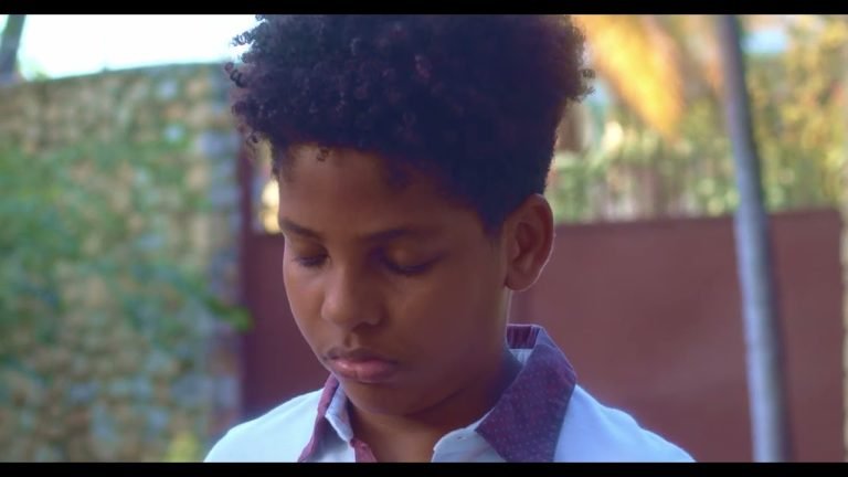 Romy Laguerre, Grégory Paul, Aniel Fils , Mwen remèt ou tout (Video et paroles)