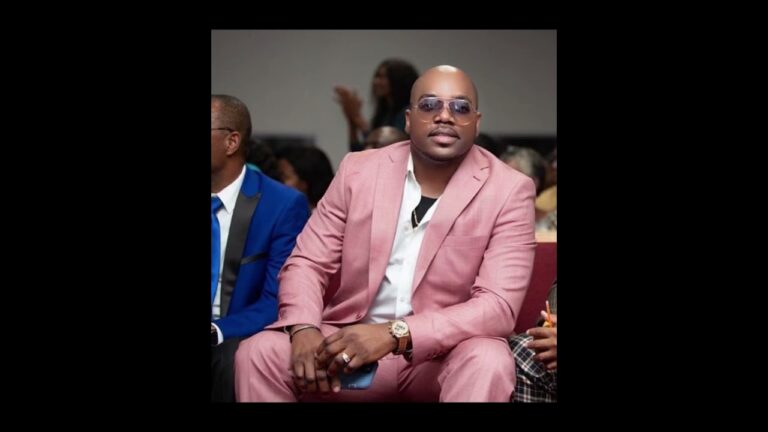 Ou pap ka bloke m – Mackenson Fabien Feat Pascal Trazil