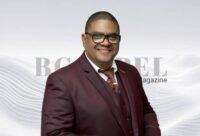 Le pasteur Camille s’adresse aux pasteurs Gregory Toussaint et Frinel Joseph