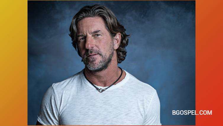 Brett James, auteur de 