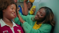 BLOOM TRAPPERS – Cette Année feat. Carmel (Clip Officiel)