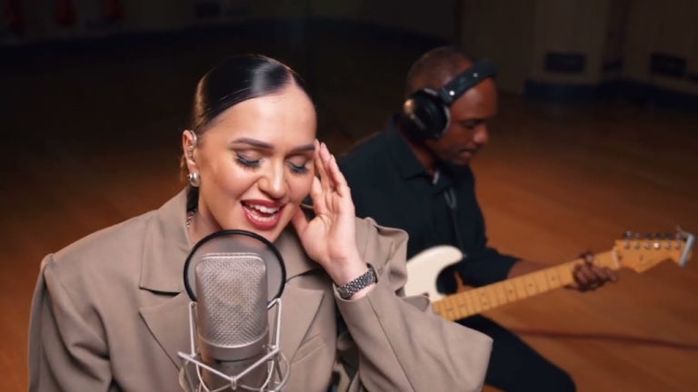 Les Cieux Sont Ouverts Live studio in Dubai – Simiane Music ft Koinonia Music