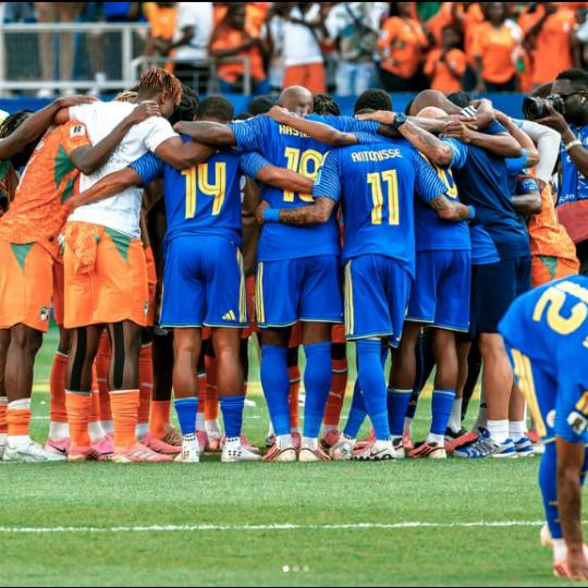 5 Faits Marquants 4 – Coupe du Monde : Quand les footballeurs s'unissent pour prier sur le terrain
Le